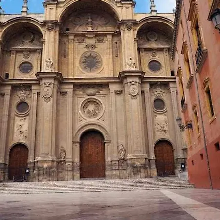 Fantastico Estudio En Pleno Centro De Granada